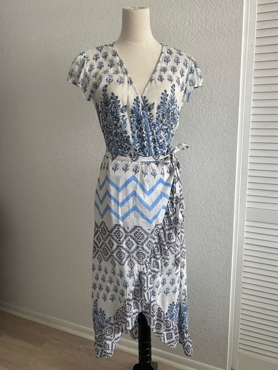 Bell By Alicia Bell Dresses & Skirts - Bell by Alicia Bell Blue White Cotton Silk Boho Floral Print Front Wrap Dress